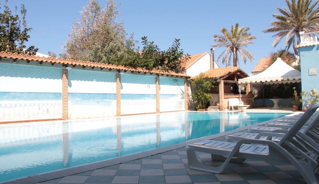 Vacation Home "Oasi Azzurra - Bilocale Plus 2" with Sea View, Shared Pool & Shared Terraces