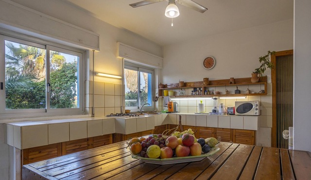 Villa "Daidone Mazzeo" with Sea View & Garden