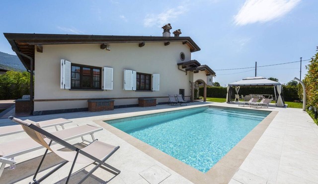 Villa del Rio by MMega