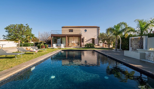 Villa DellAlbero: Privacy, Relax and Unique Pool