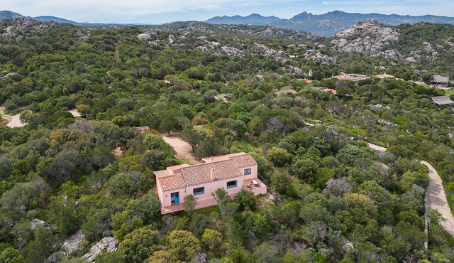 Villa Emersed in Nature Close to San Pantaleo and Costa Smeralda