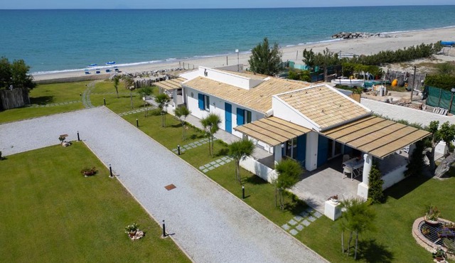VILLA EOLIA Sicily beachfront apartments