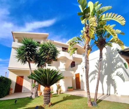 Villa Fiori Beach
