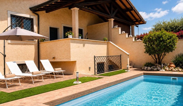 Villa Fofi | Private Pool, BBQ, and Garden Between Rome and the Sea