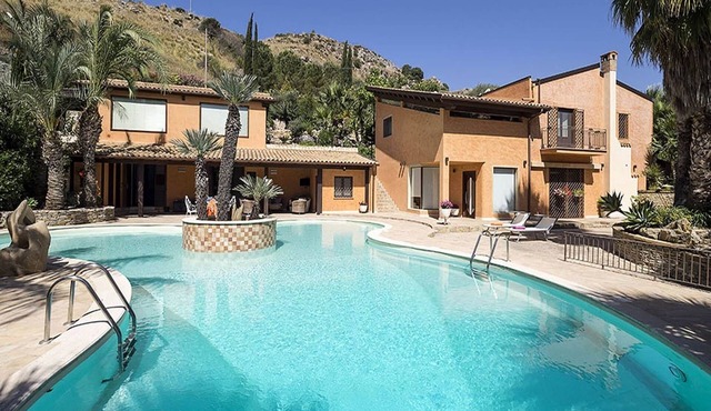 Villa in Agrigento near Valley of the Temples