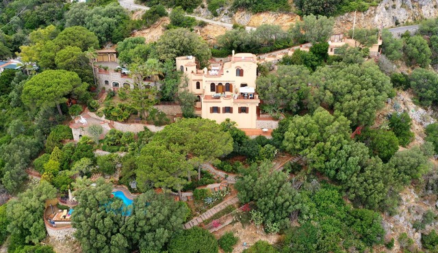 VILLA L'INFINITO 16 BEDS