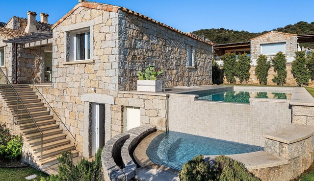 Villa 'Laccus 6' with Sea View, Wi-Fi and Air Conditioning