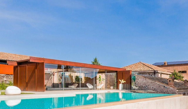 VILLA LIMPIA - Four Bedroom Villa, Sleeps 8