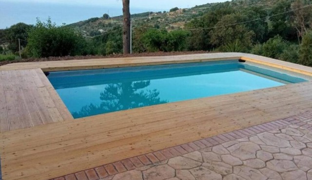 Villa Lina.Independent, with swimming pool and view of the Aeolian islands