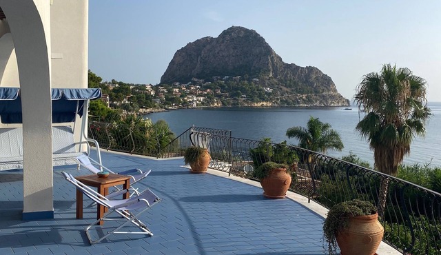 Villa Loca - Protagonist the sea - Santa Flavia Palermo