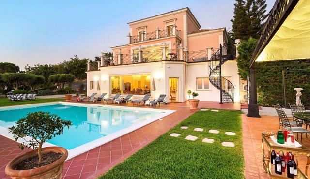Villa Manazza - Five Bedroom Villa, Sleeps 10