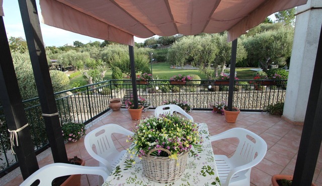 Villa Nino Petrelli 1 Floor with pool and private parking