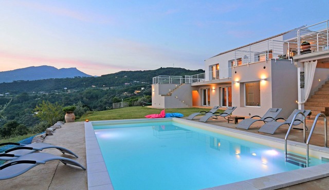 Villa Rita 6, Emma Villas