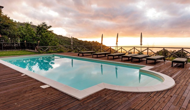 Villa Tecla