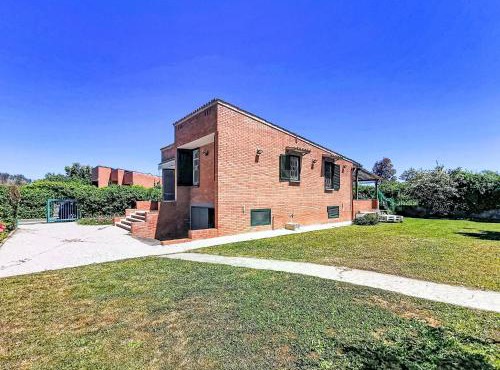 Villa VILLAGGIO GIORNALISTI 21 by Interhome