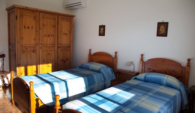 Villa with terrace and garden 350 meters from the sea of Licata
