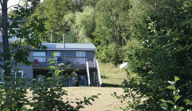 Walk-In lake: Muskoka Cottage for Rent Slps 10 nr Huntsville and Algonquin Park
