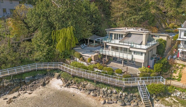 Waterfront Beauty in the Cove w/Dock & Hot Tub
