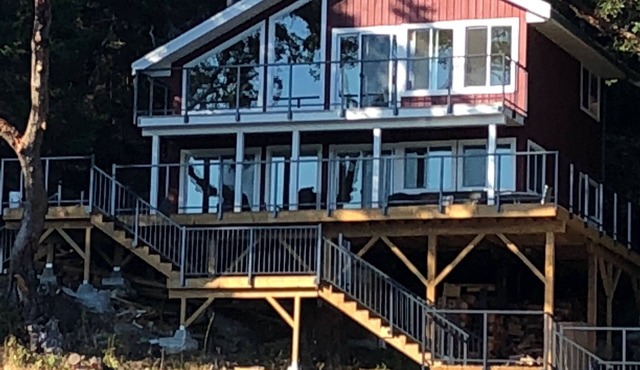 Waterfront Cottage on Quiet South-Facing Bay | Huge Deck & Private Dock Access”