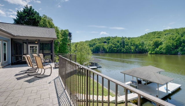 Waterfront Smith Mountain Lake Home w/Boat Dock!