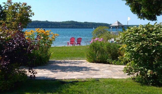 Waterview On The Bay