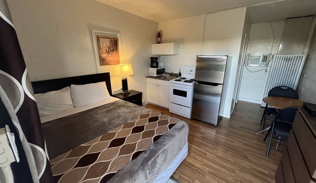 West Castle Motel