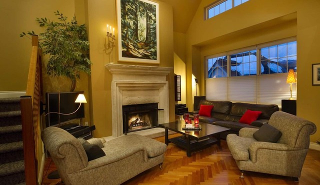 Whistler Elegance - 2 Min to Alta Lake Docks - Bike, Swim, Hike, Walk to Village