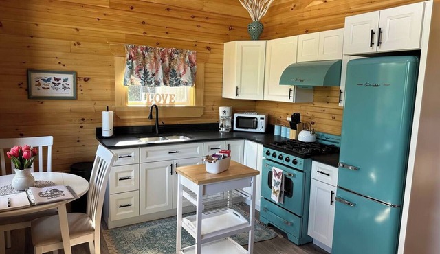 White Rock Cabin #6nn