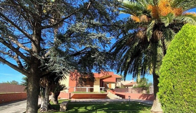 Wonderful private villa with private pool, WIFI, A/C, TV, patio, pets allowed and panoramic view