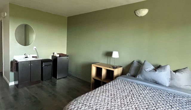 WorkStay Lodging - Yarbo, SK - Near Esterhazy & Mosaic K1, K2, & K3