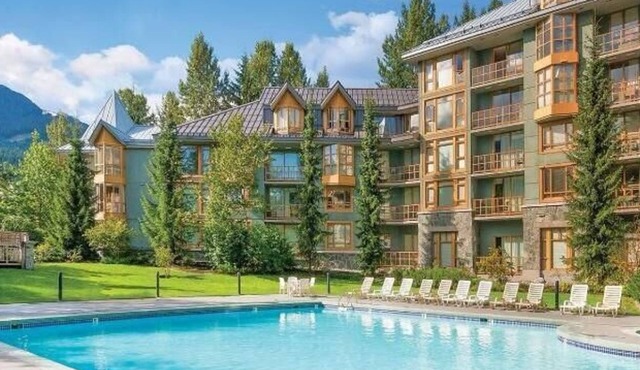 WorldMark Cascade Lodge - 1 week Christmas Getaway, Whistler Resort.
