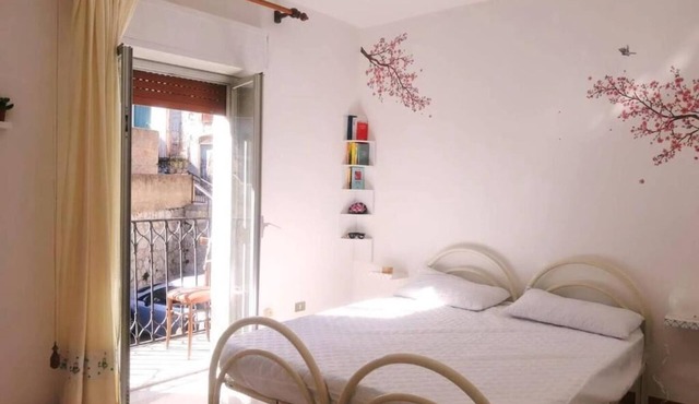 YOU ARE WELCOME, House in historic center in San cataldo, kind neighborhood