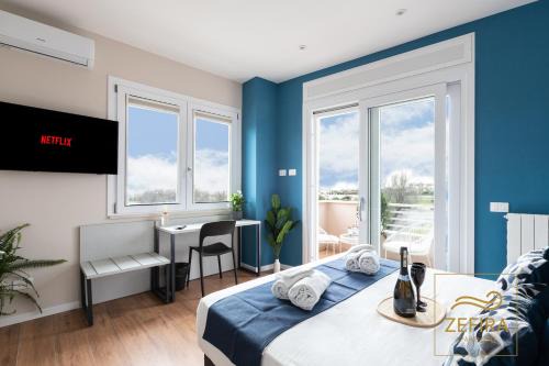 Zafira apartment - Seaview, pvt terrace, luxury design, A-C