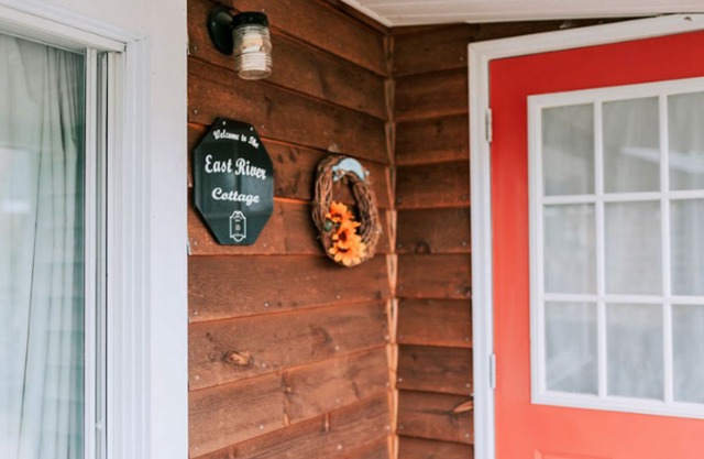 Anchorage House & Cottages - East River Cottage