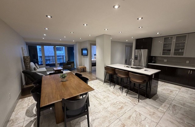 Beautiful 2 Bed, 2 Bath in Prime Downtown Halifax
