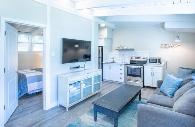 Boutique Suite #6