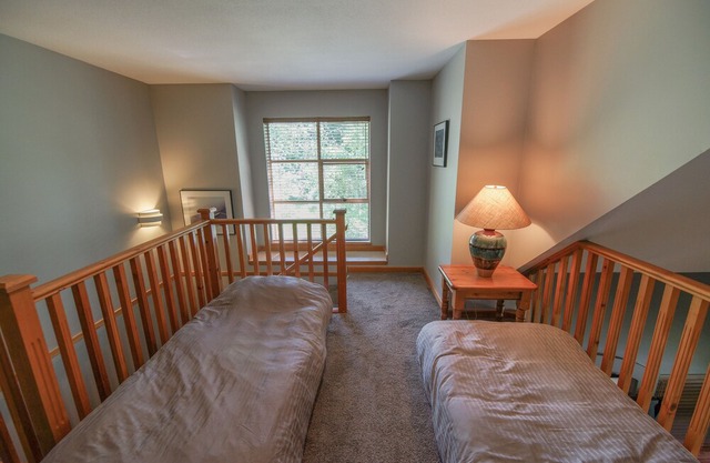 Forest Trails - Easy Ski Access, Private Garage, Free Village Shuttle