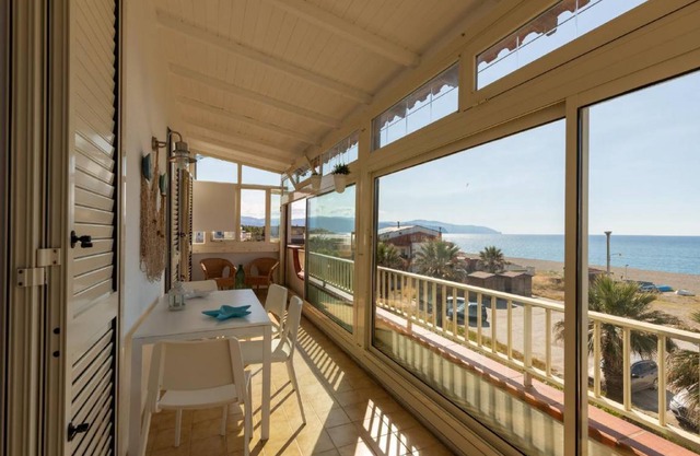 LOFT ON THE SEA