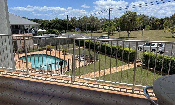 Urangan Apartment | Unit 5 - Stunning views of the Great Sandy Straits - Hervey Bay