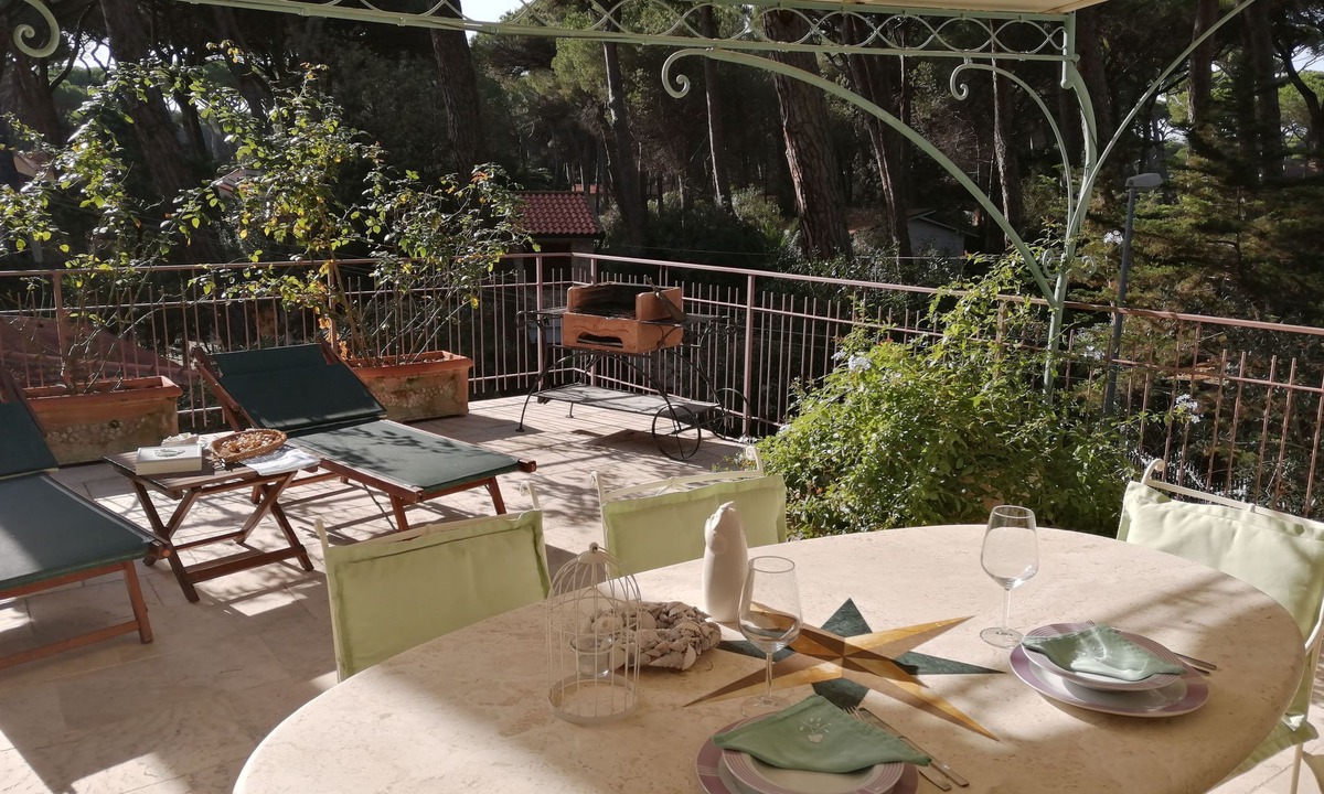 Marina di Castagneto Carducci Apartment | Kenza von Holiday World by Interhome