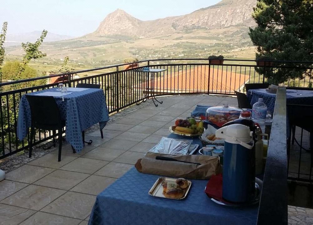 Photo of Patio Balcony in San Giuseppe Jato