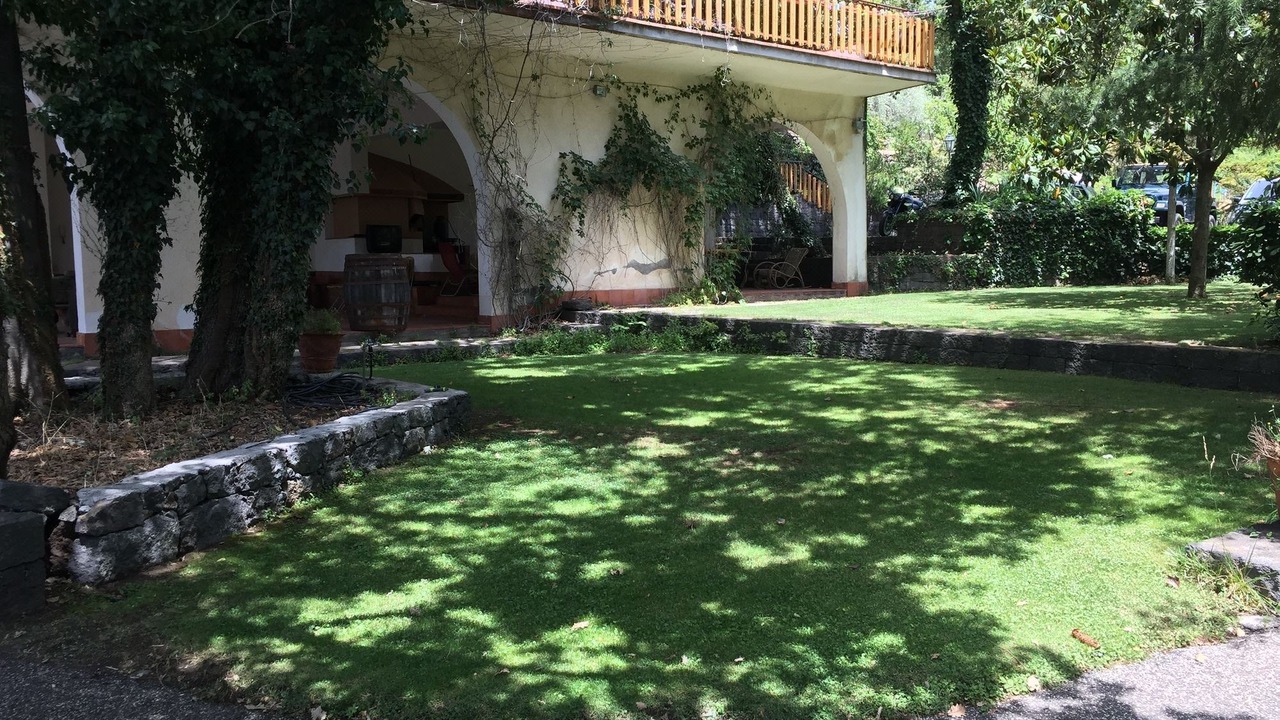 Photo of Buildings in Ragalna