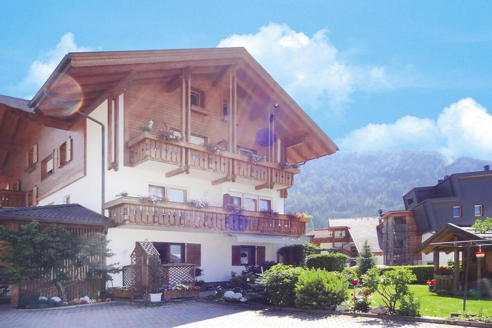 Photo of Buildings in Rasun di Sotto