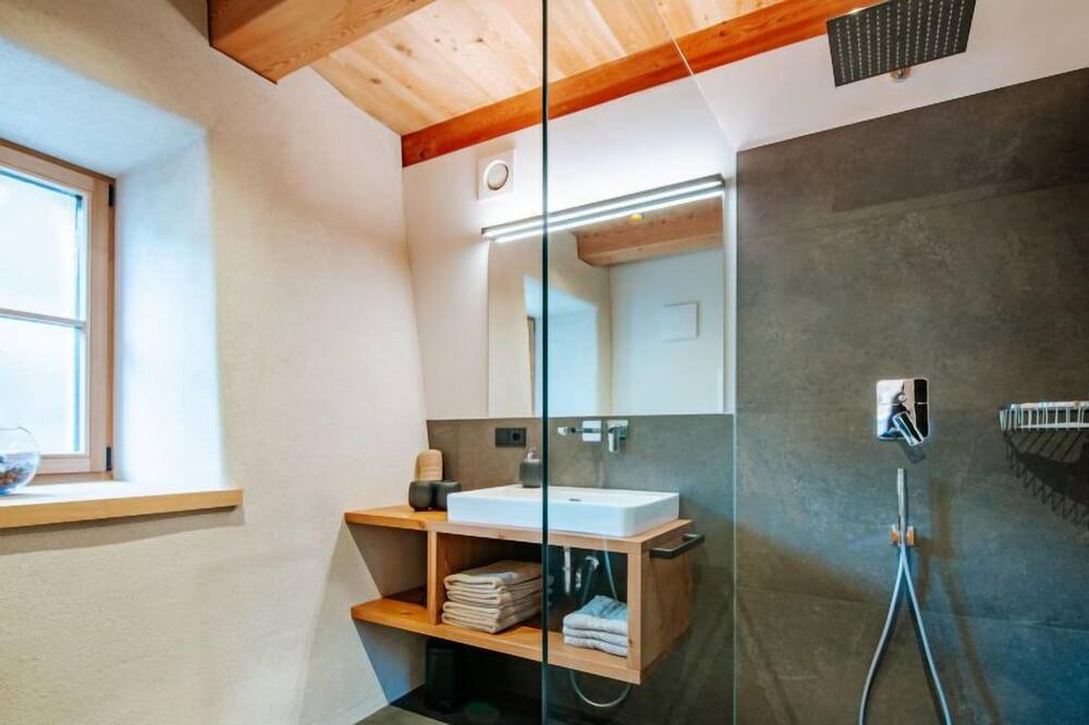Photo of Bathroom in San Genesio Atesino