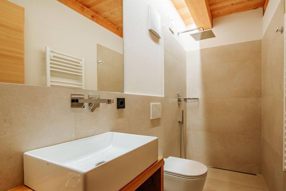 Photo of Bathroom in San Genesio Atesino