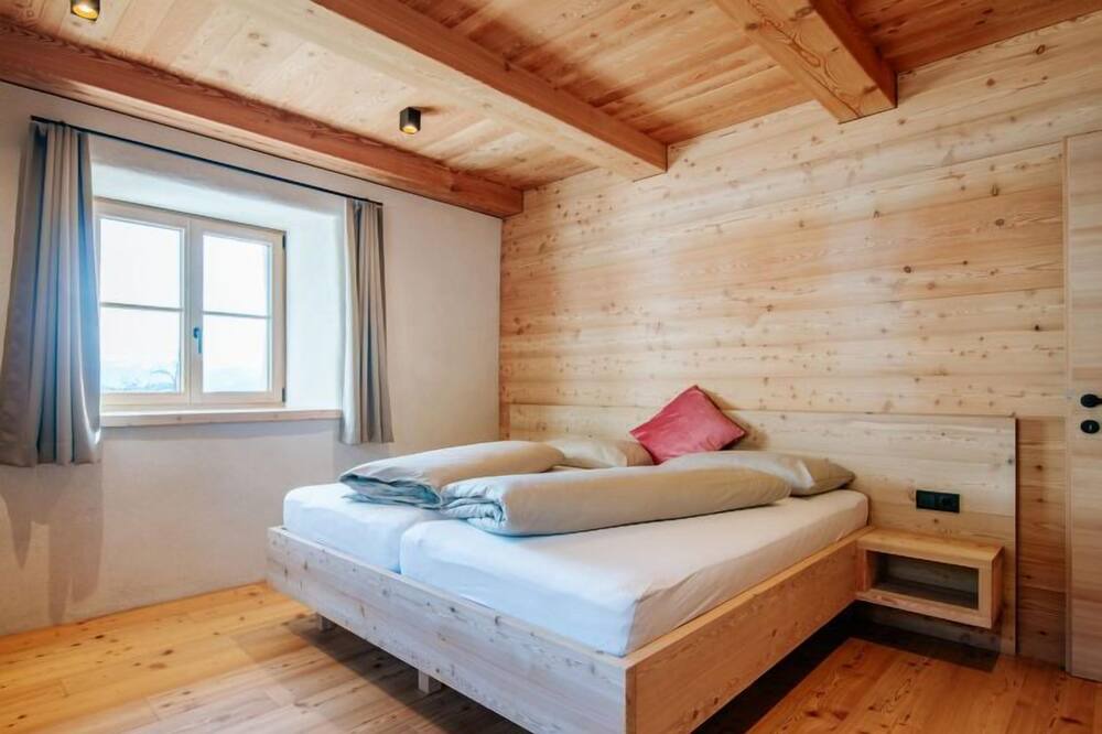 Photo of Bedroom in San Genesio Atesino