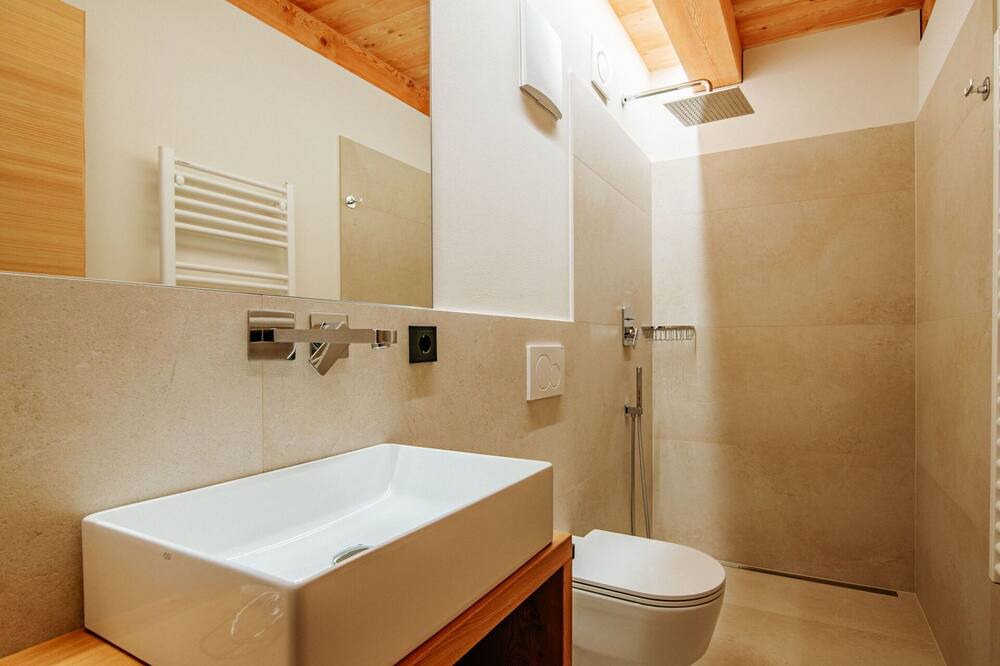 Photo of Bathroom in San Genesio Atesino