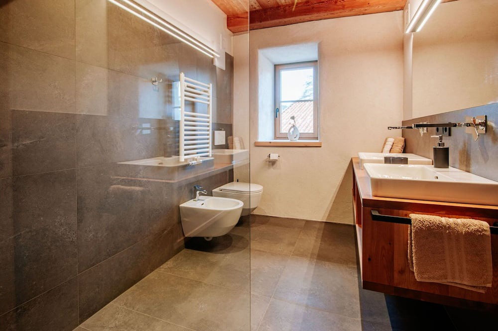 Photo of Bathroom in San Genesio Atesino