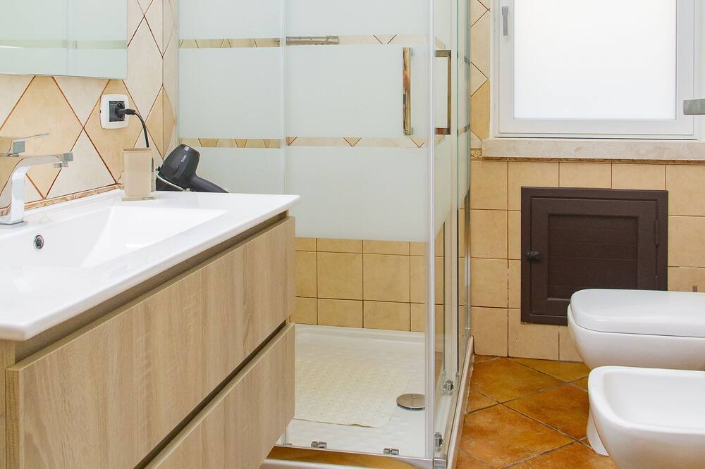 Photo of Bathroom in Marsala
