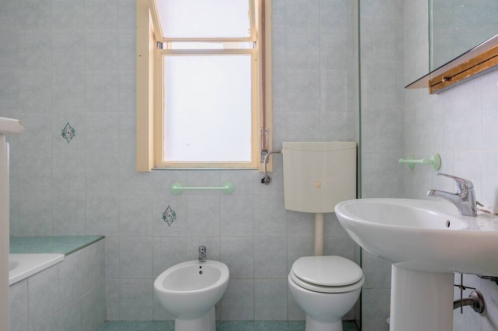 Photo of Bathroom in Monreale